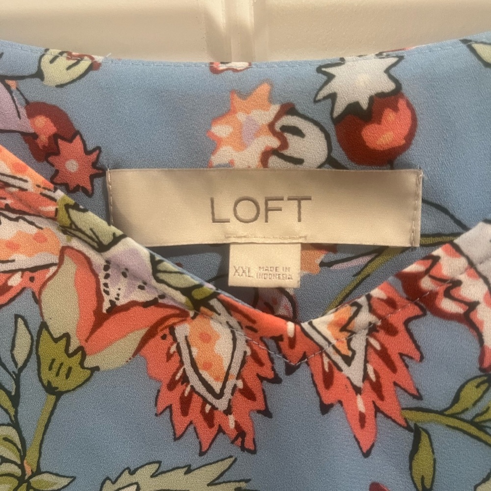LOFT Relaxed Ruffled Blouse - Picture 4 of 7